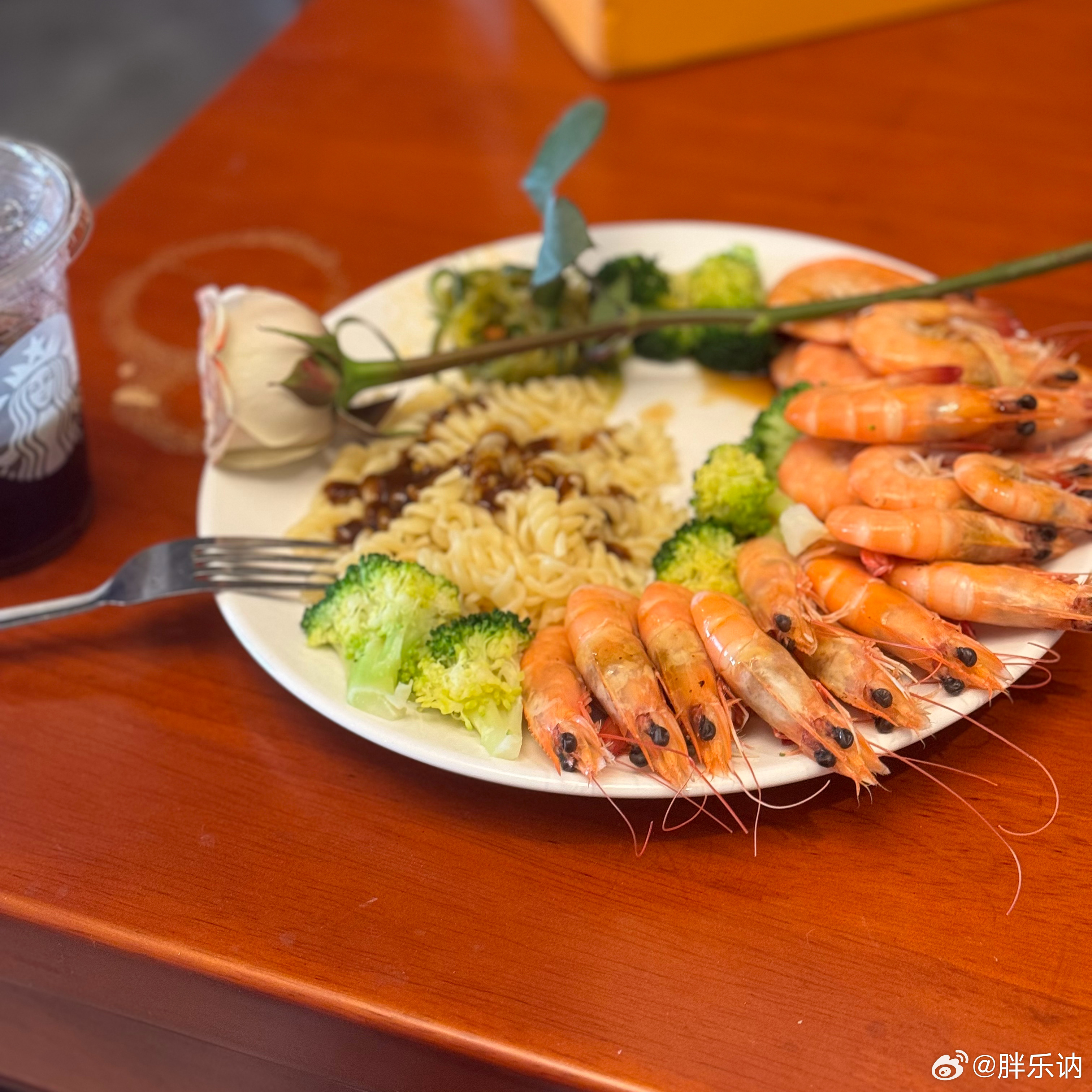 刷脂的时候有人研究轻食食真好🤓 ​​​