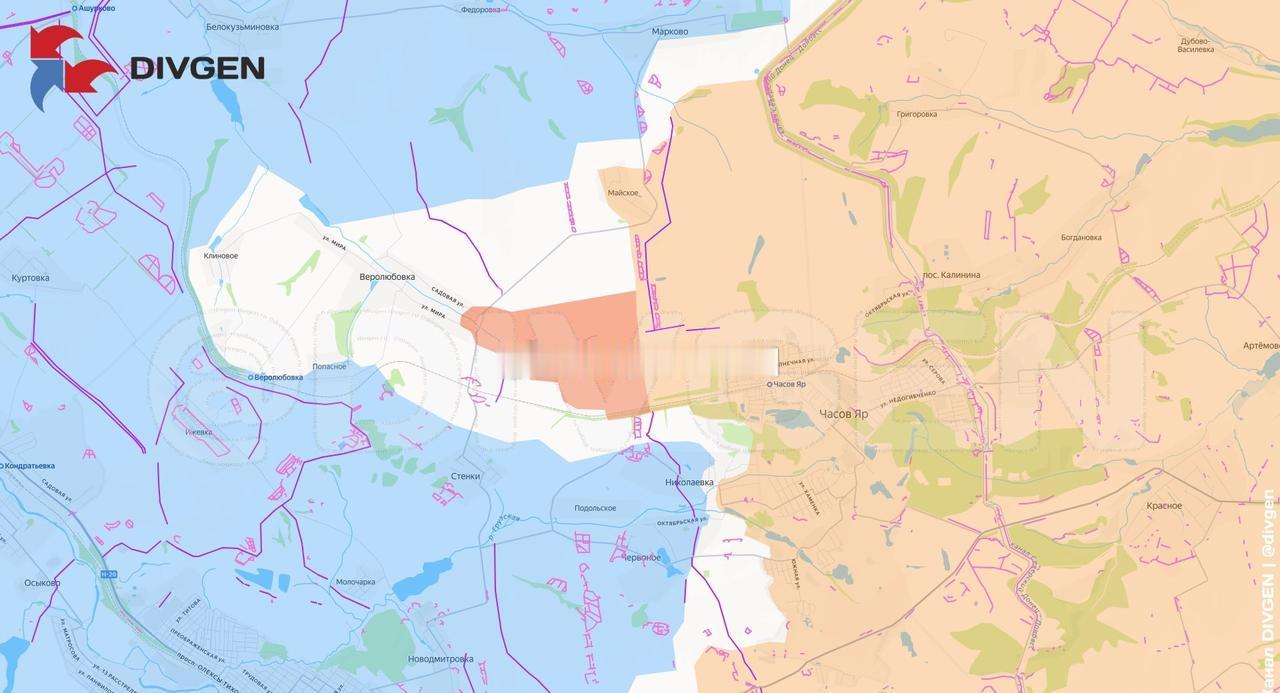 德鲁日科夫卡方向。俄军已进入韦罗利乌夫卡。

欢迎加入:

俄乌局势新进展美国斩