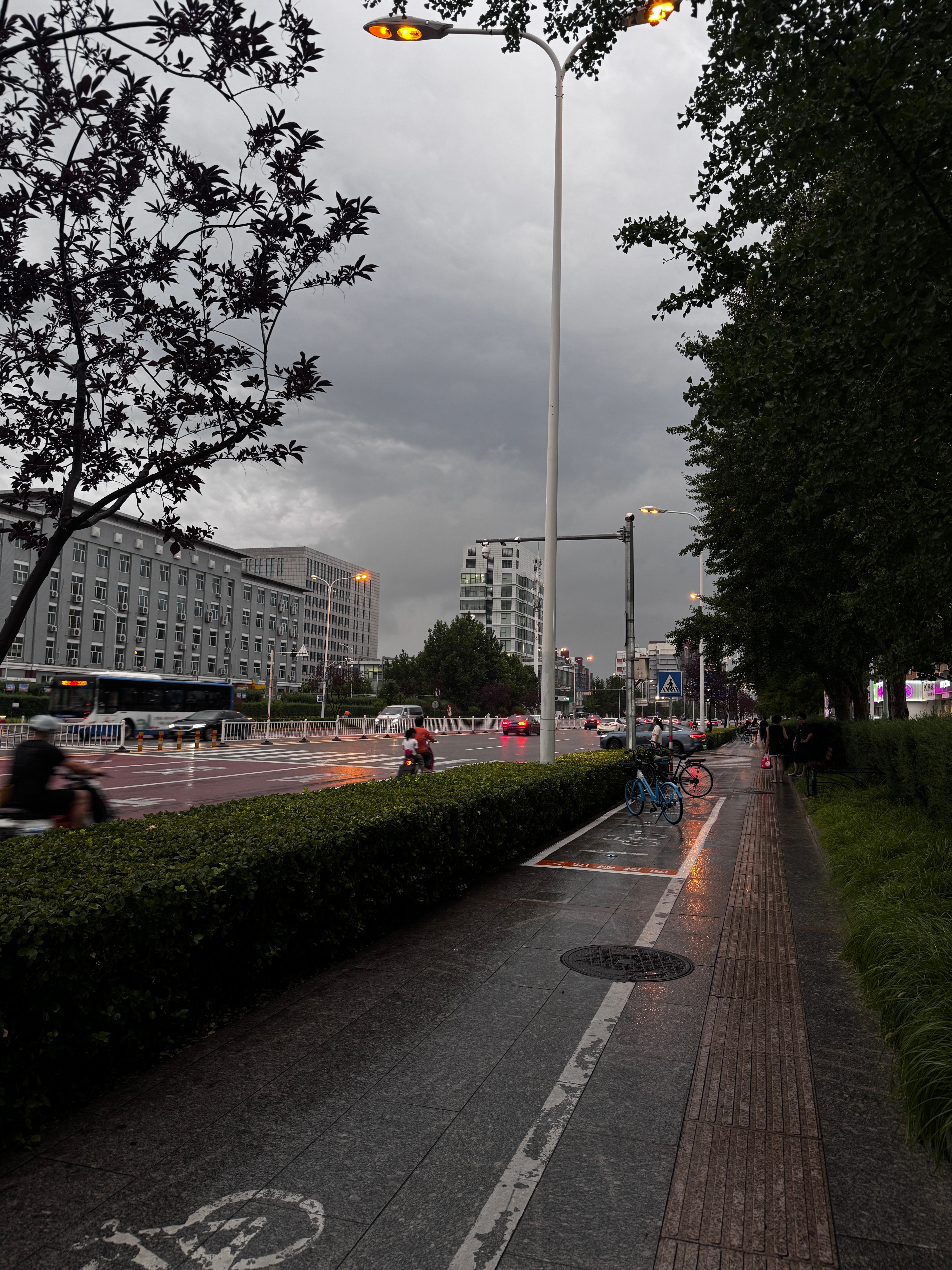 是谁下雨天还这么自律？？？当然是我啦！！！[doge][doge][doge] 