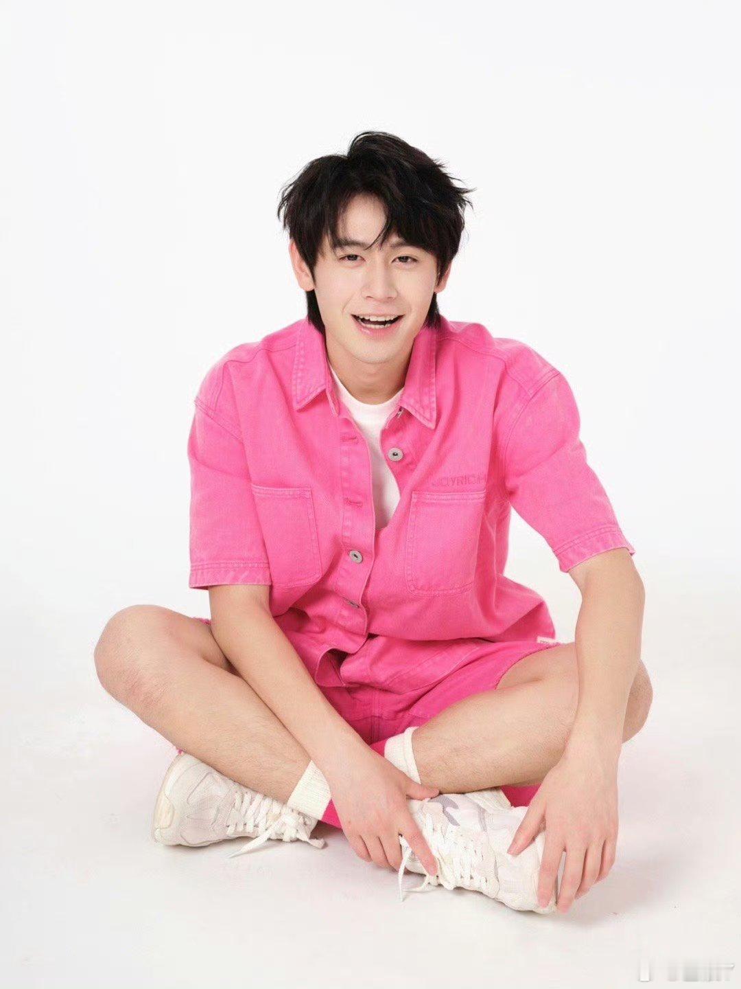 无畏NoFear 🍑心光自为引多远都无畏 粉色的夏天是怦然心动的