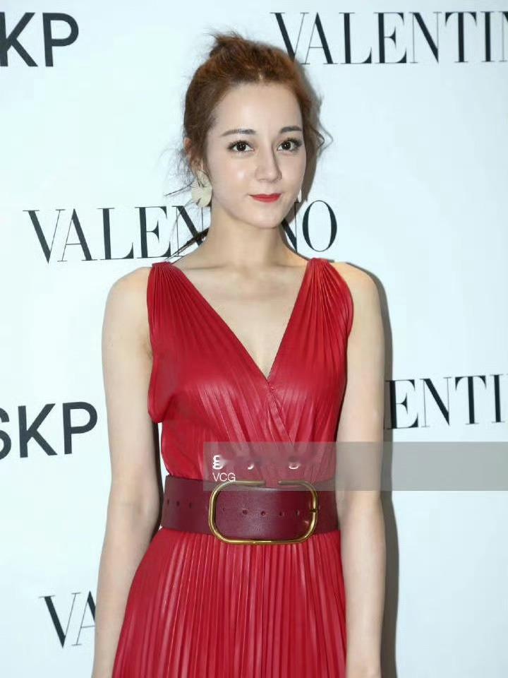 鞠婧祎 迪丽热巴早期G社生图，谁状态更好？ 