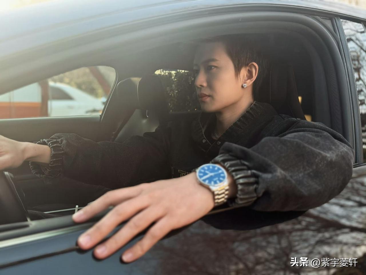 小室出门营业啦！！
这刚刚好的缘分就被我们碰上了，
真的是幸运至极啊！
只要看到