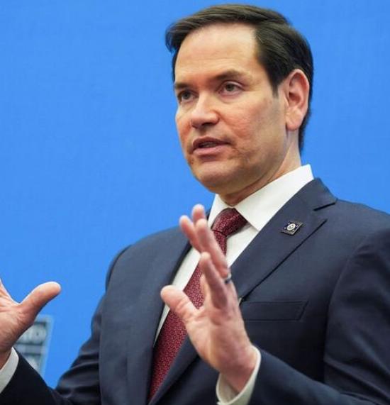 咱就说昨天那事儿够魔幻的，美乌俩代表团在佛罗里达州找了个屋子关起门闷聊了4小时，