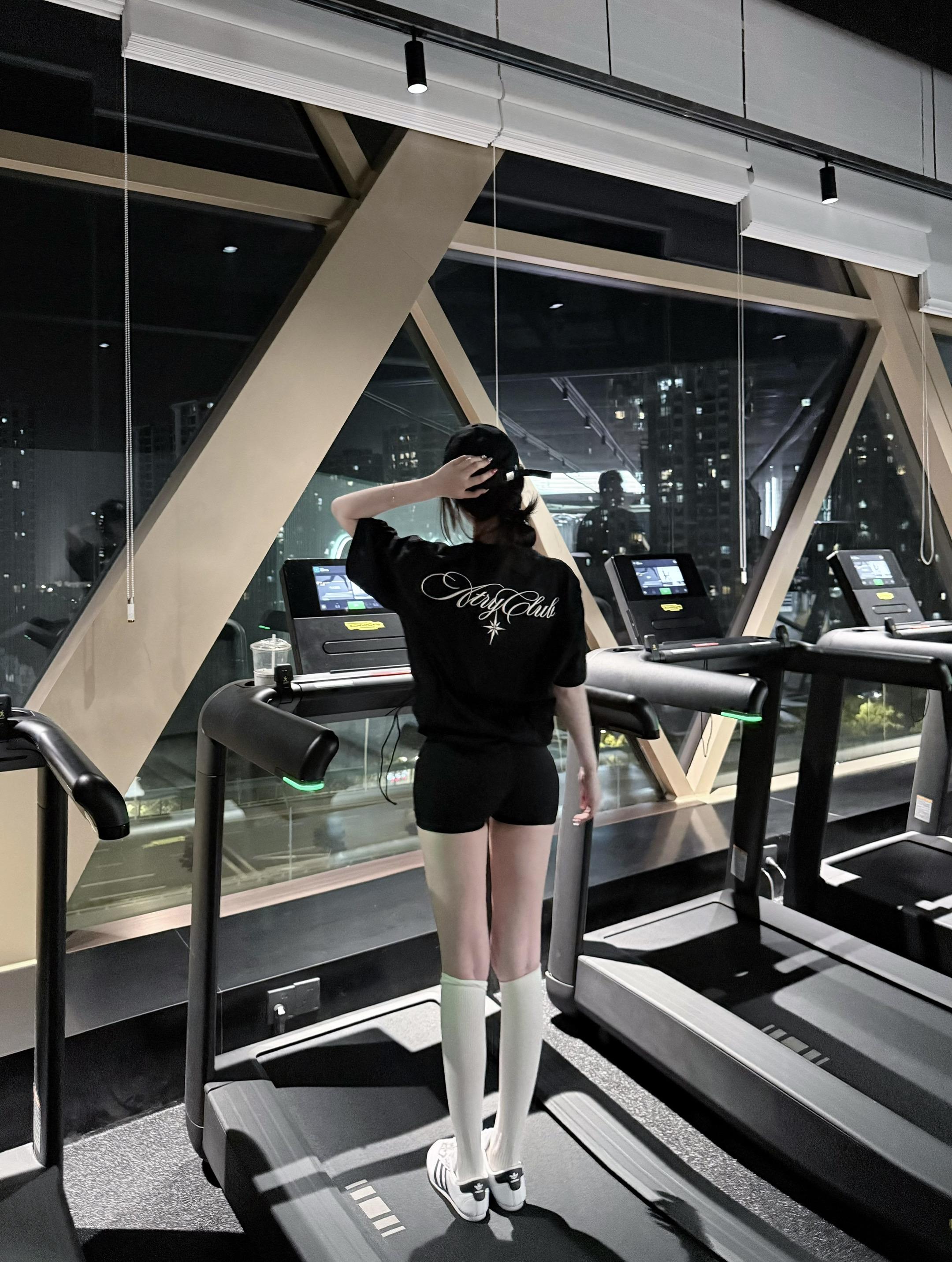 克服自己每一个想要依靠他人的瞬间