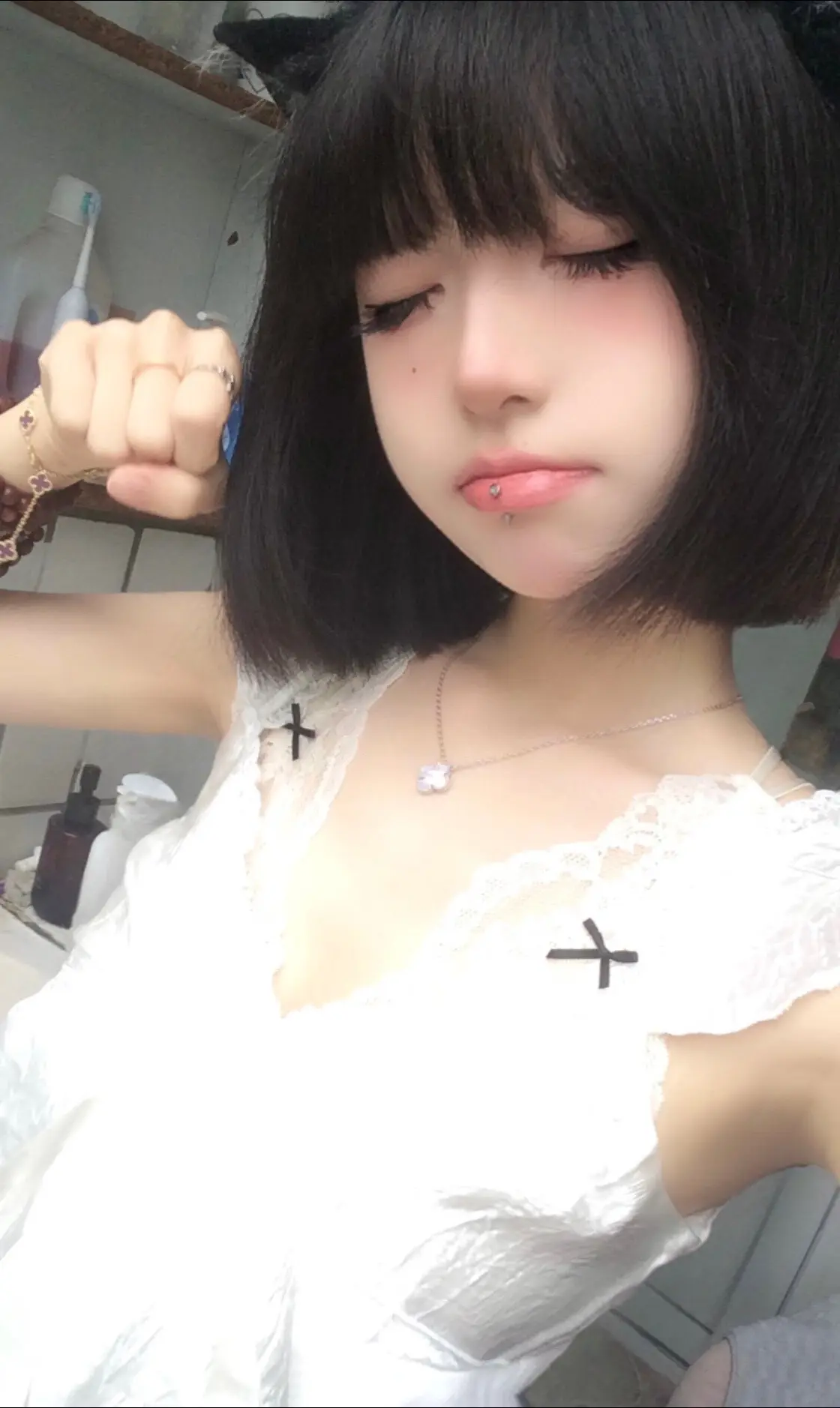 你的温柔像羽毛。