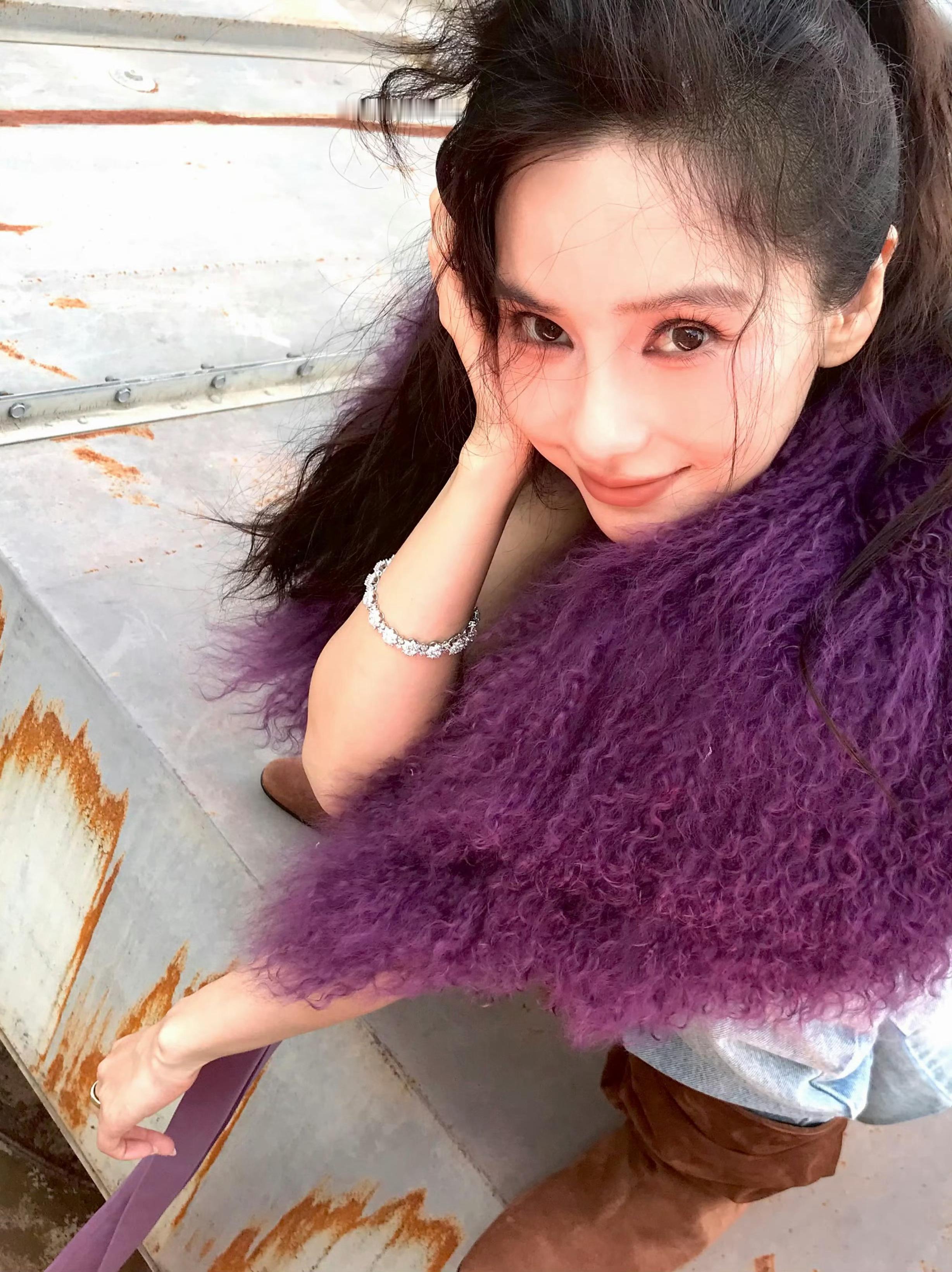 VOGUEoffice ✖️ Angelababy发不完也存不完🕸️🕶️an