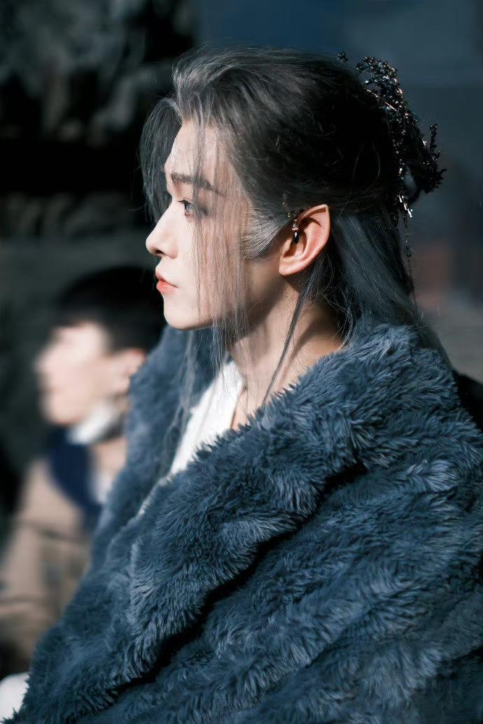 田嘉瑞首部热度破万剧！真诚回应太圈粉
 
田嘉瑞终于迎来自己第一部热度破万的作品