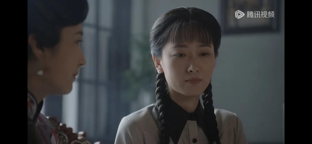 邓向群自己都想不到，最信任的白书轩出了问题，幸亏李智信丟掉了那把钥匙。

邓向群