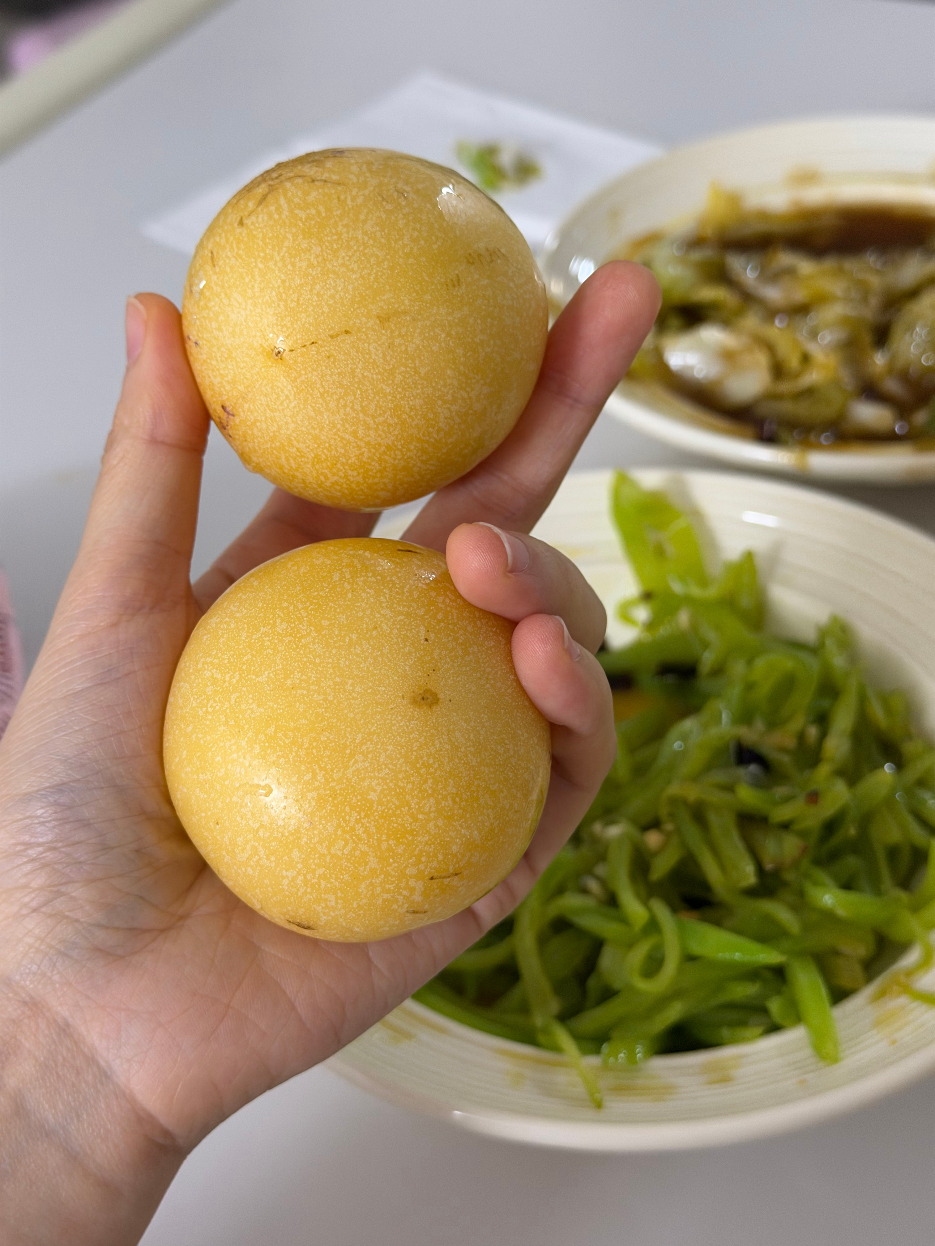 立志让所有人吃上好吃的人参果！俺今天来医院了 还没吃早饭就带了两颗 家里还有两箱