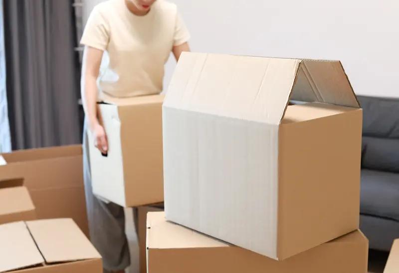 我不会笑话吃完饭打包的人，相反，我觉得他们超酷。之前和朋友在高档餐厅吃饭，邻桌一