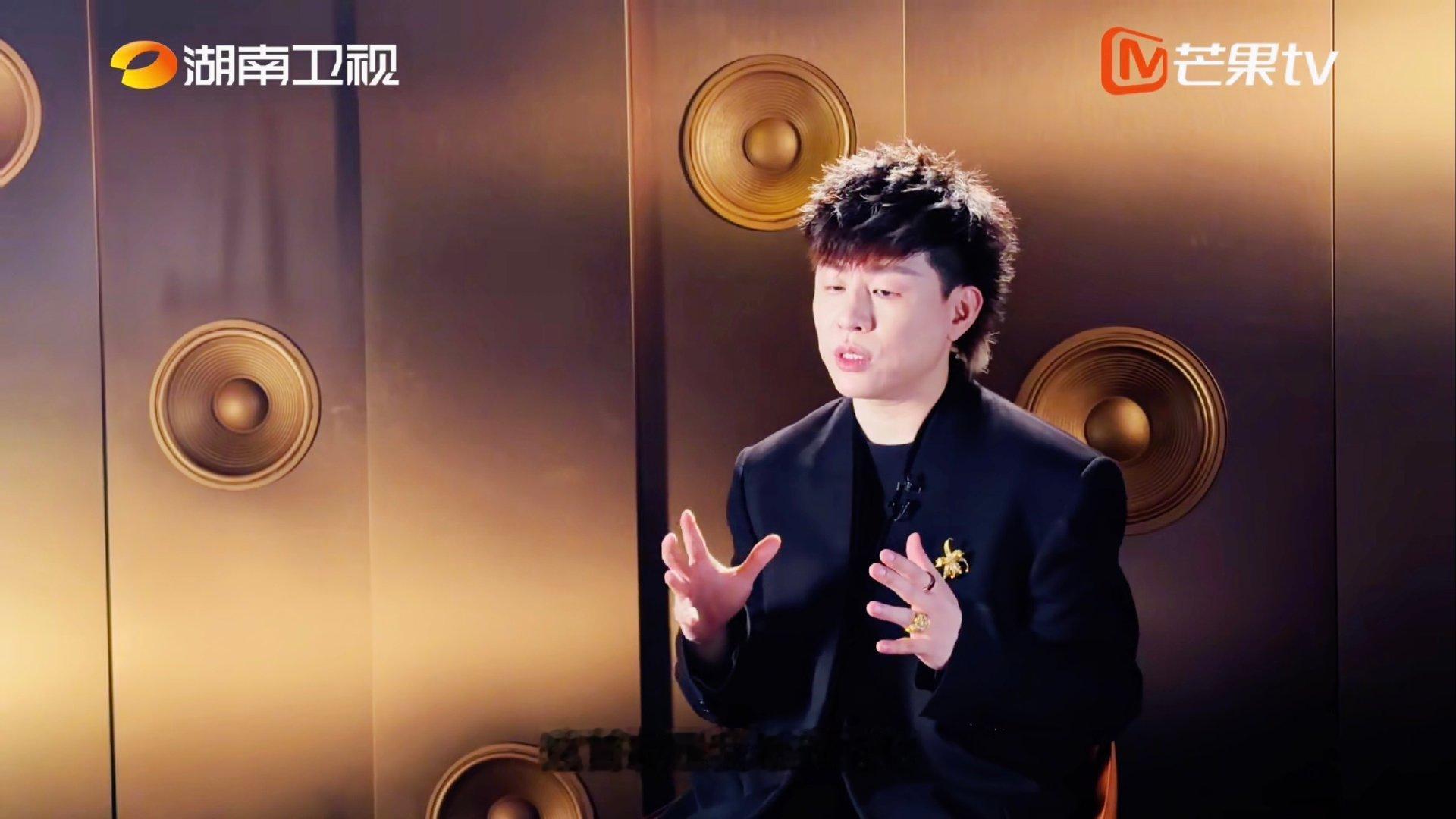 胡彦斌好的作品是值得细品的歌手2026音乐创作需要勇气与热忱，胡彦斌在舞台上大胆