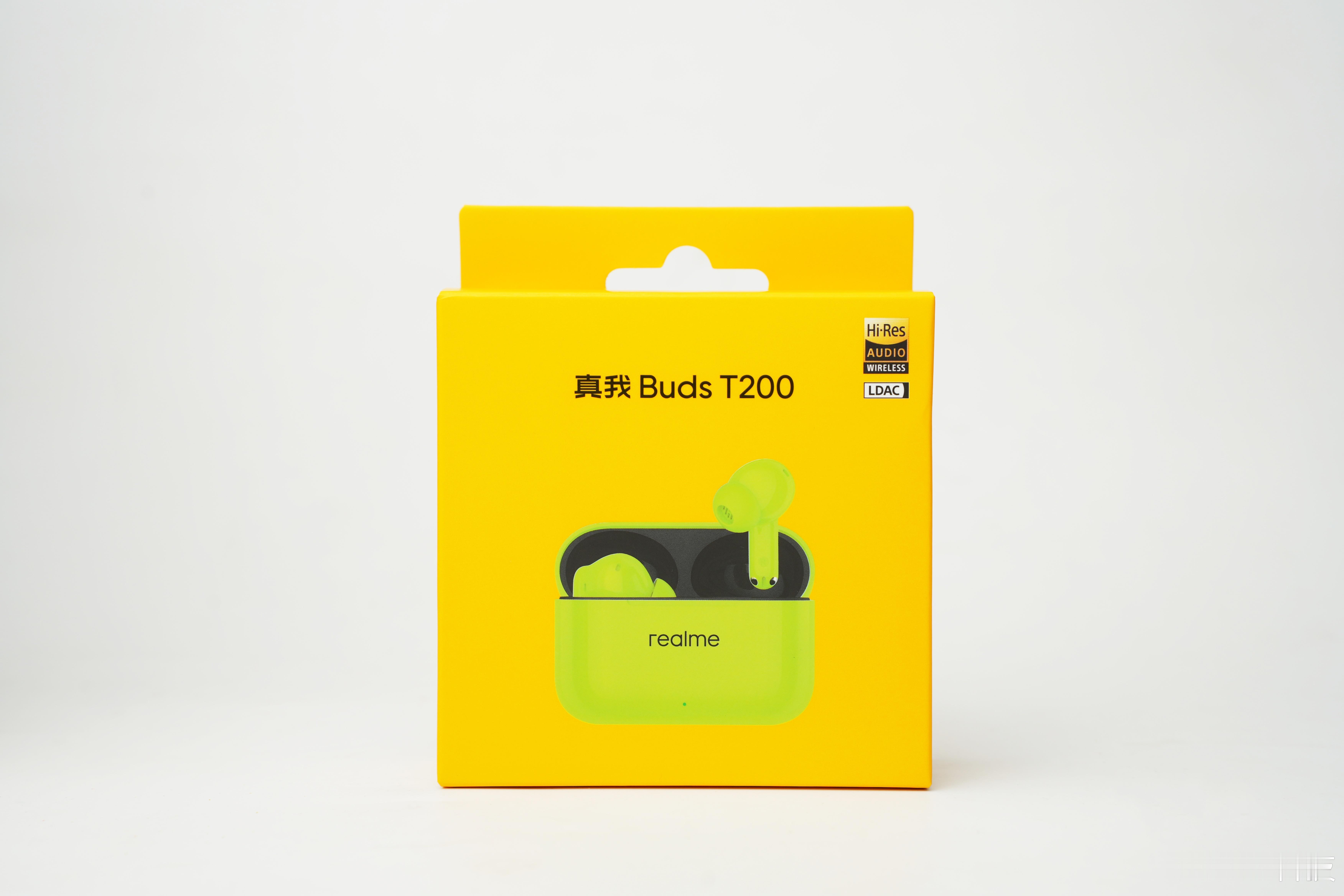 跟着真我Neo7 Turbo发布的还有真我Buds T200,质感和体验，不是简