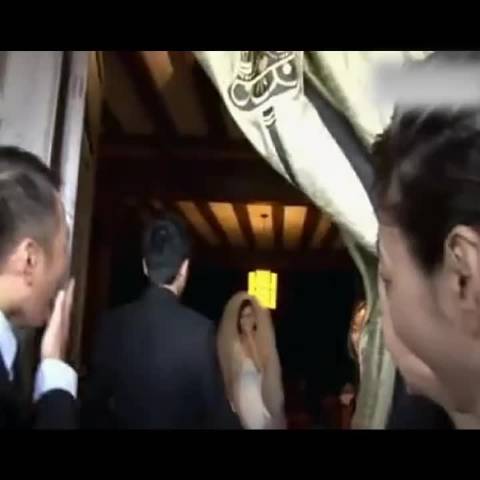 #张杰发言被指内涵谢娜#
不会分析就别乱分析，人家老夫老妻那么多年，感情这么好，你又看出来内涵了？[