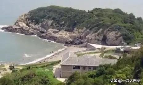 一旦台海爆发冲突，最难啃的骨头不是台湾本岛，而是距大陆最近点约 34 公里，距福