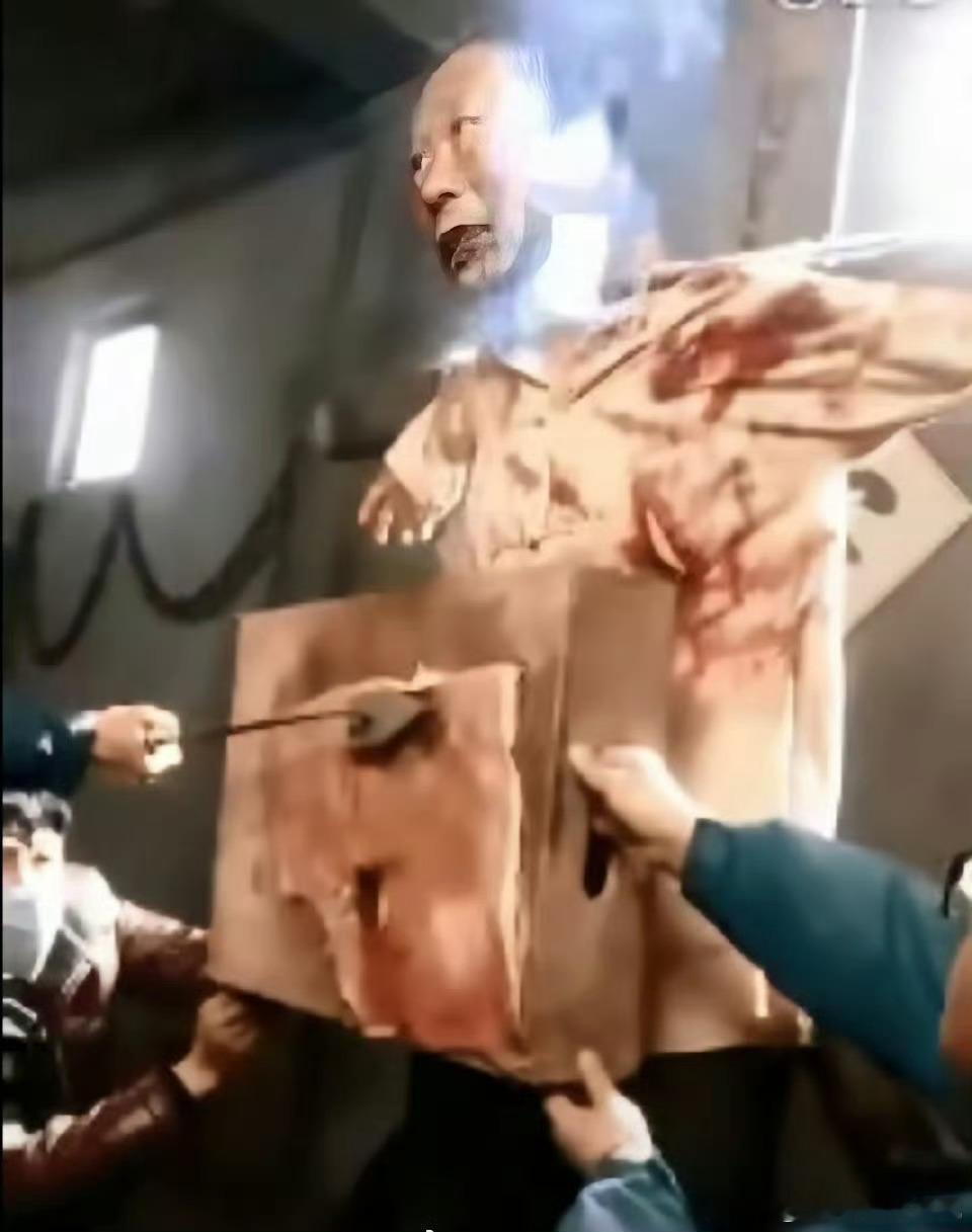 被电视剧给骗了 原来这个镜头 烫的不是真人的皮肤啊 我一直以为是真人呢 