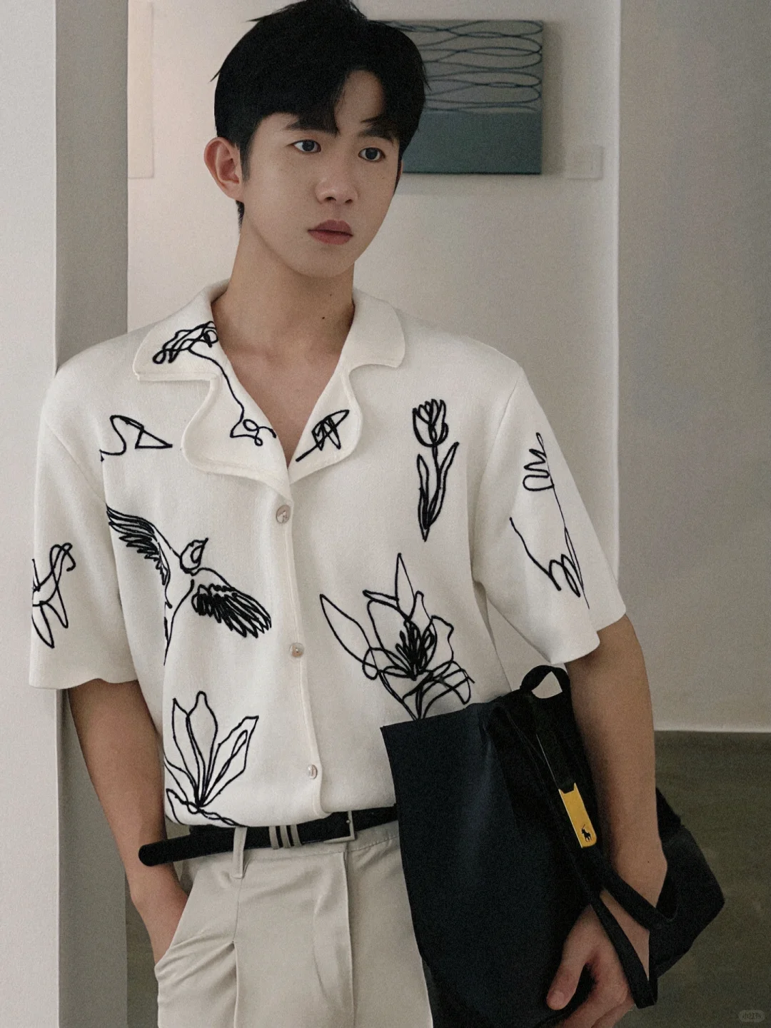 他的“Lofi低像素穿搭照”治好了我的搭配焦虑