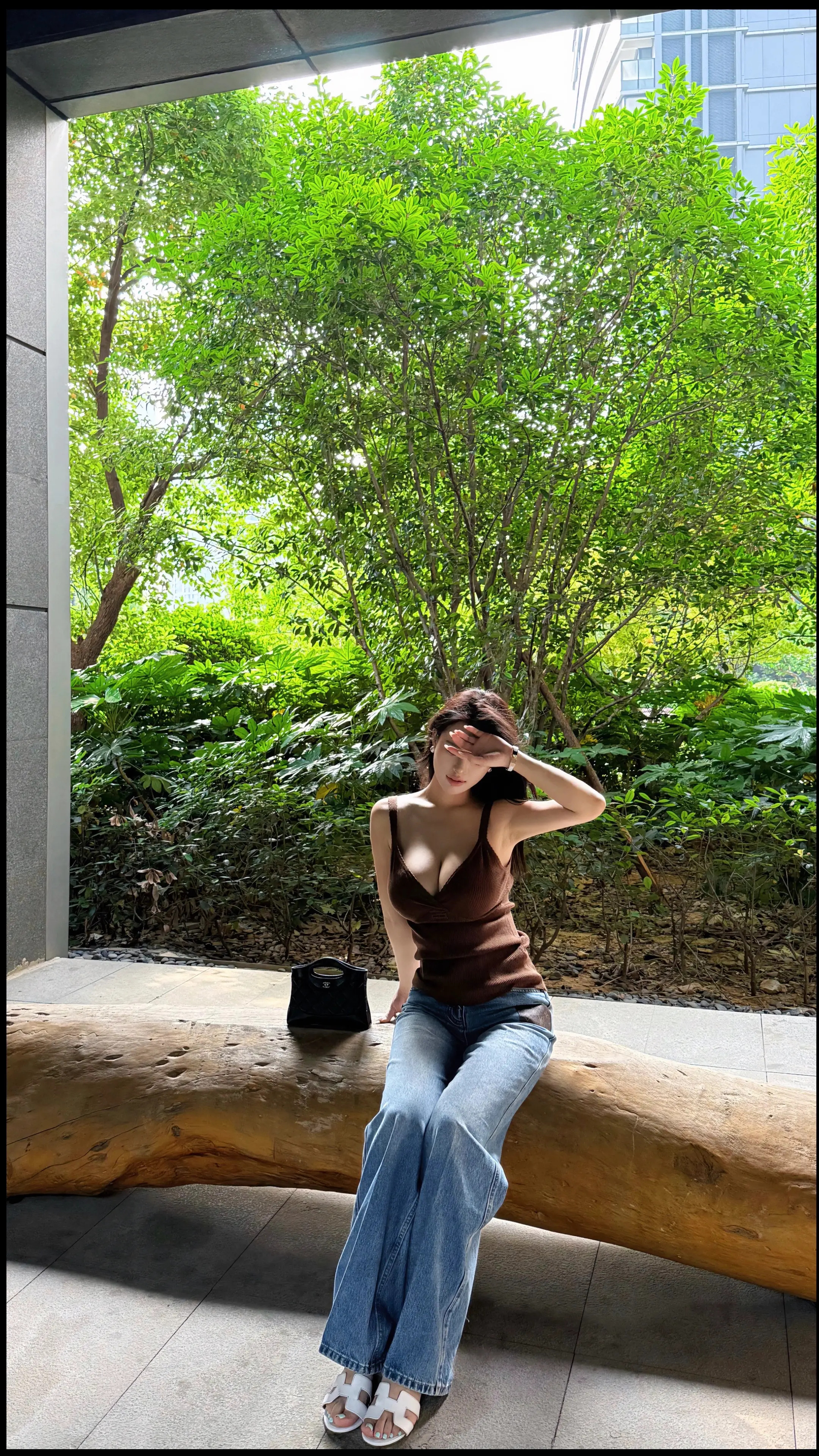 你总痛恨自己不够坚韧 却忘了自己也才刚刚长大