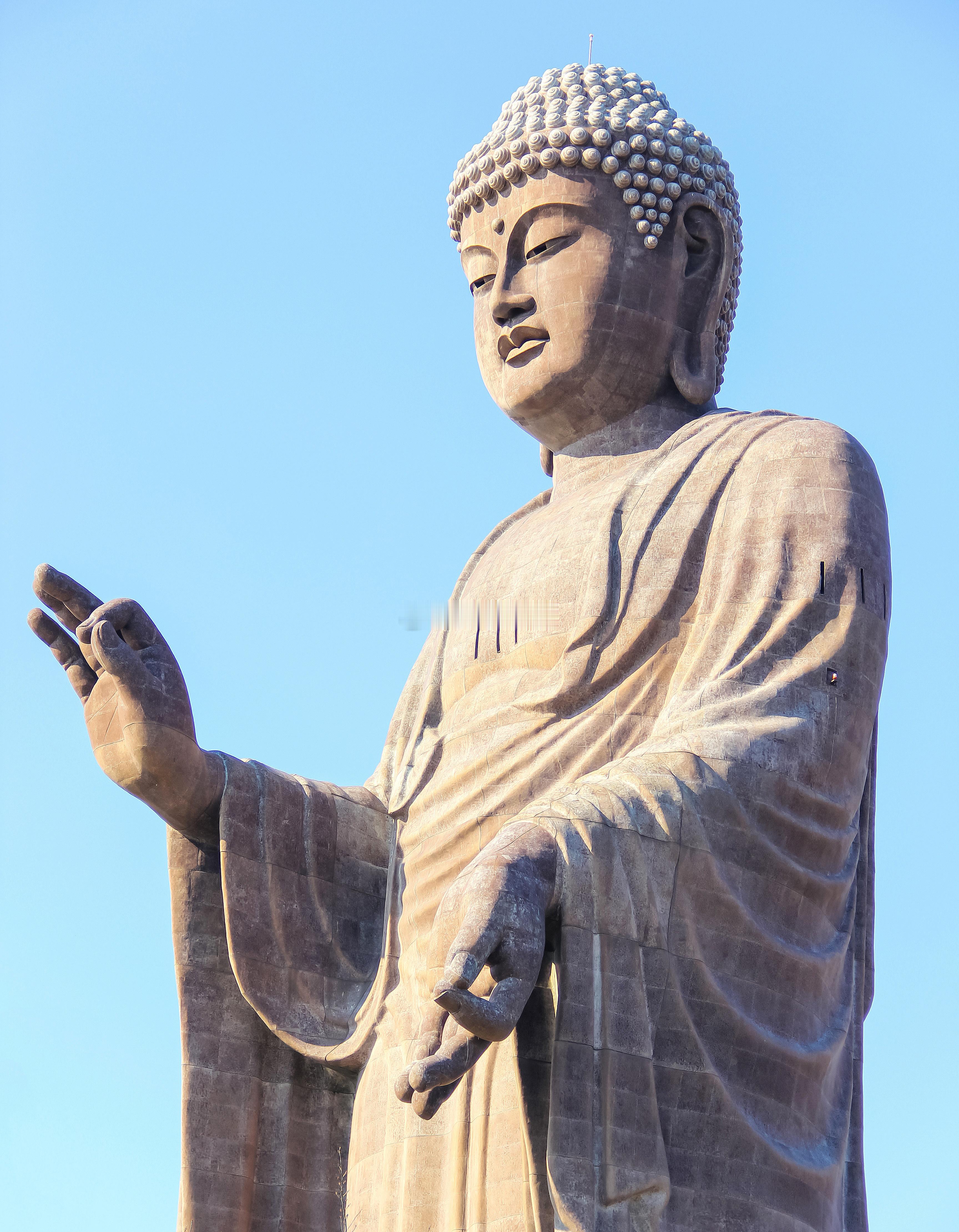 晨起礼佛🙏佛力加持，即便遇到困惑，亦能得到贵人助力！ ​​​