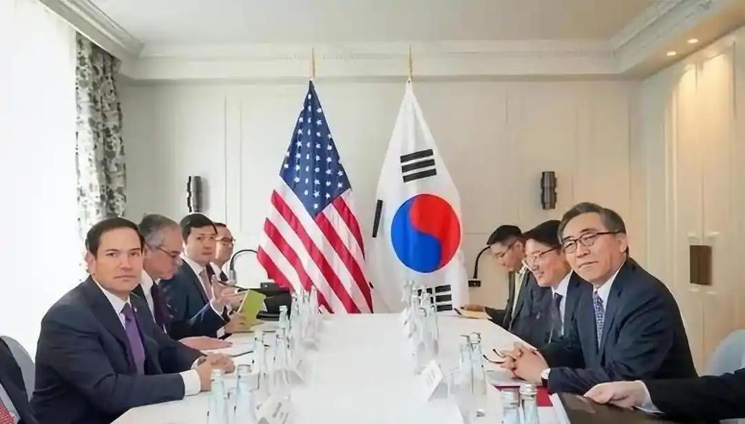 全球大国集体内耗透支！中国靠顶级战略定力握稳博弈主动权。当下全球正在上演残酷的国