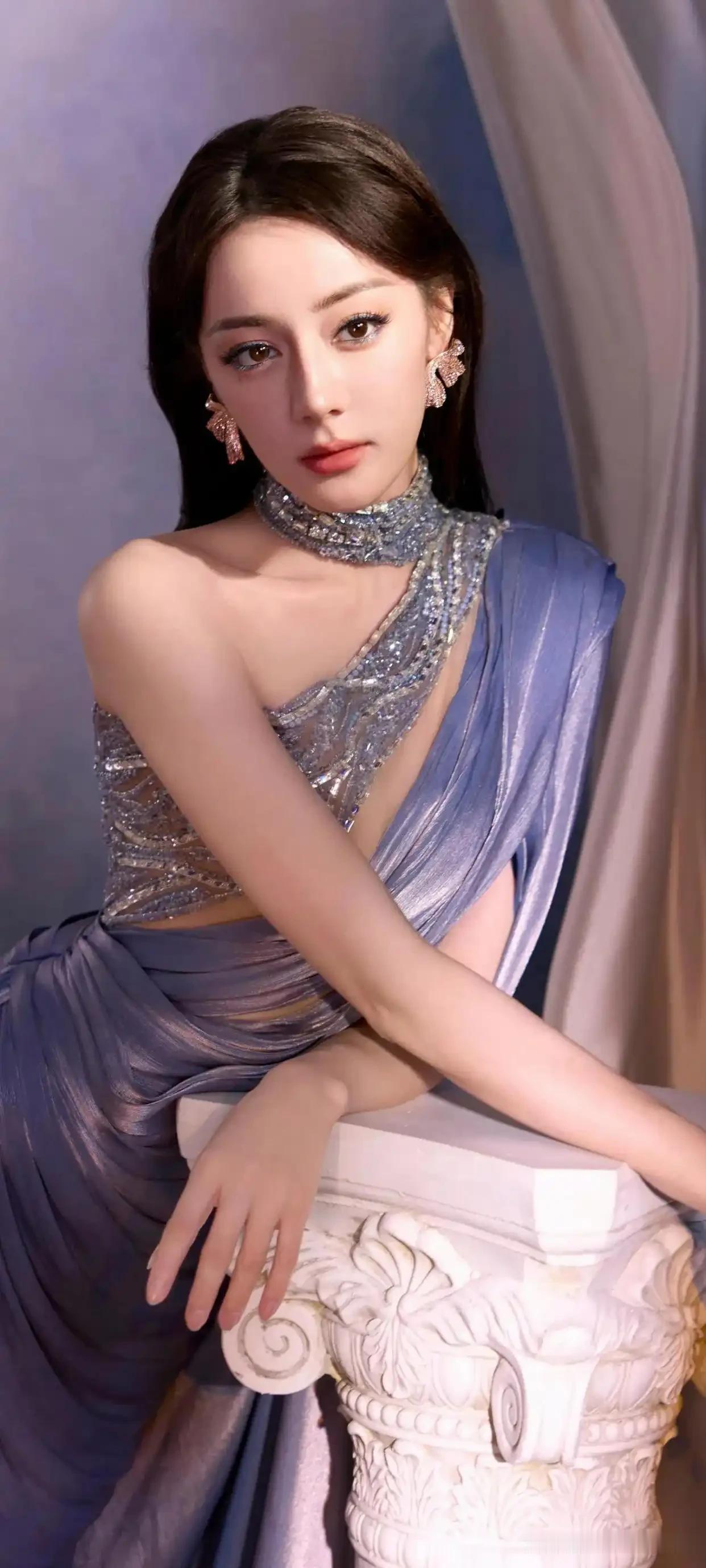 迪丽热巴太美了