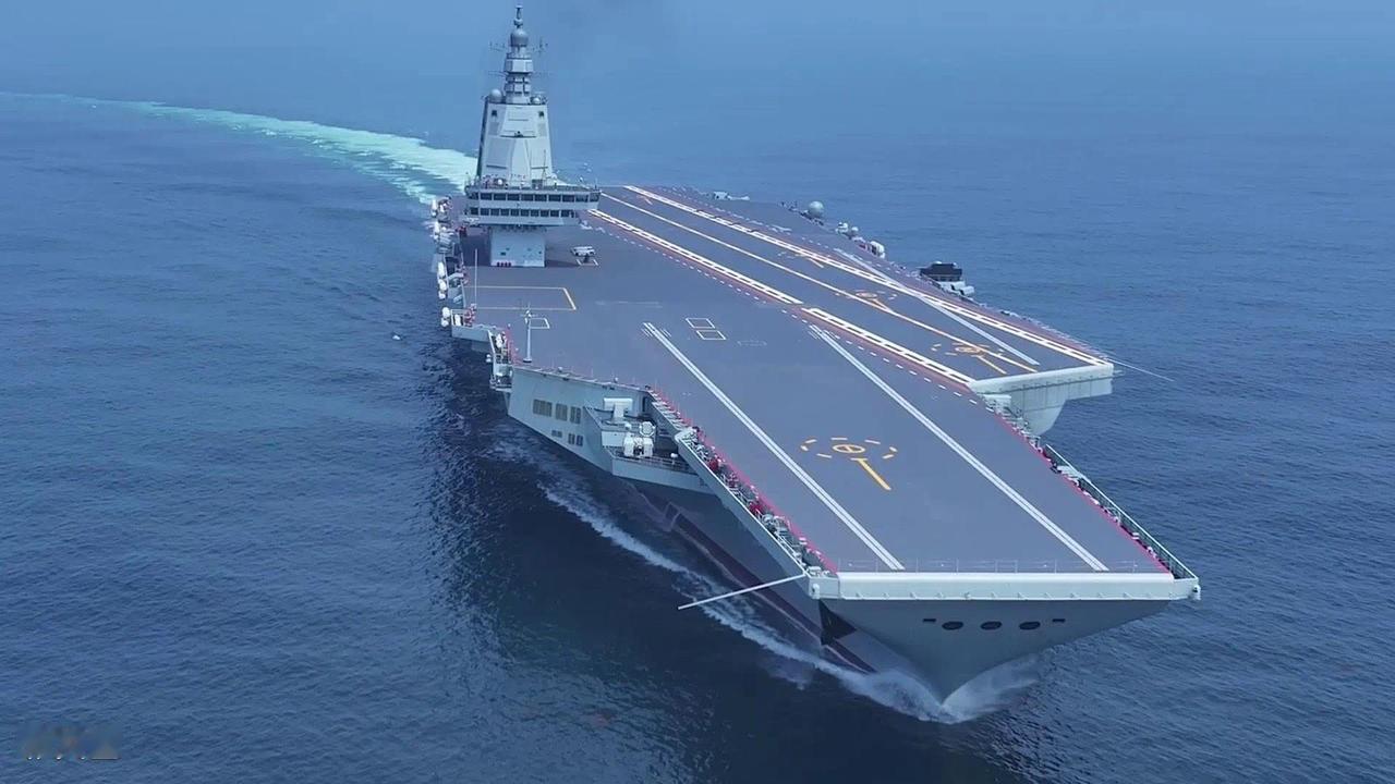 好消息，福建舰完成海试，中国海军正式进入"三航母时代"。

5月19日报道，中国