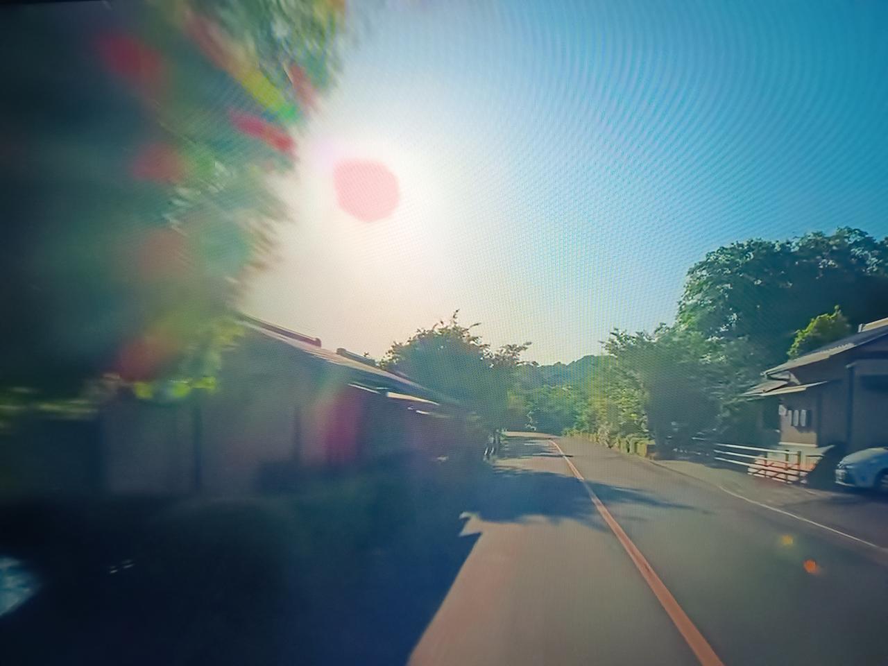 路的远方，就是太阳升起的地方