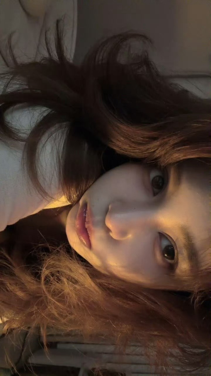 王一菲  ❤️ 王一菲0614生日快乐 又陪你过了一年生日幸福常驻 平安喜乐☺️