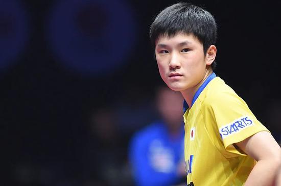 🎱 张本智和，你赢了球，但丢了人！

 
张本智和，这波操作真的把“输人品”演