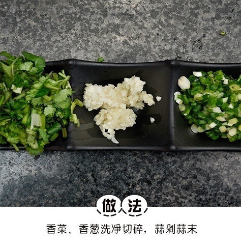 【麻辣鸡腿肉的做法】肉质细嫩滋味鲜美，无辣不欢人的盛宴啊~我的宝藏食谱