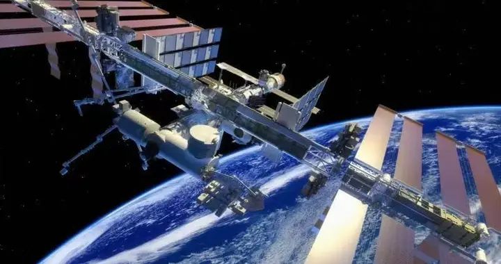国际空间站迎史上最拥挤时刻：八艘飞船同时集结，创下空间站历史纪录