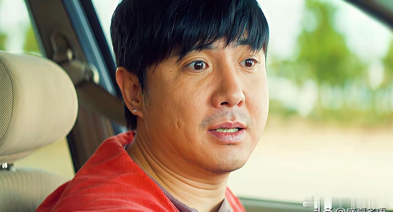 都以为沈腾不行了，结果他一个人干翻了整个春节档。预售刚开，钱就跟洪水一样涌进来，