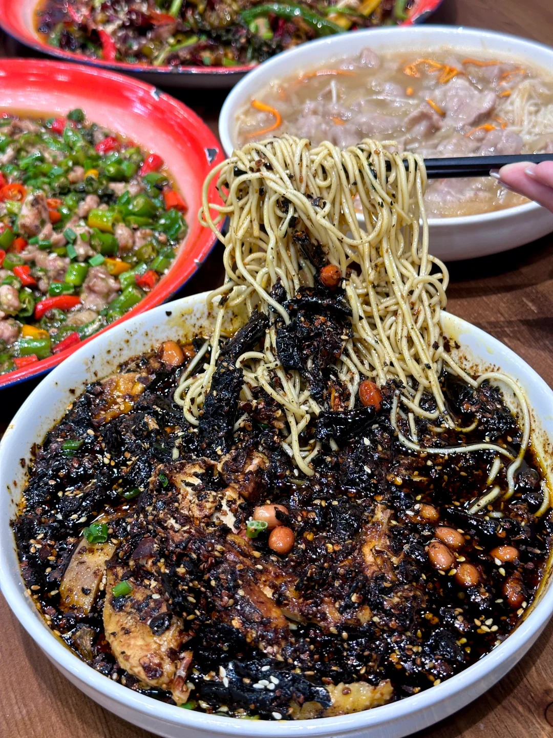 上海好city啊！吃螺蛳都不要钱了……