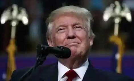 特朗普傻眼了，就在他出售武器装备给台湾，中国首次以“武力”威慑美国，中国公开表态