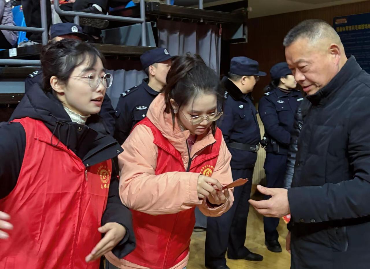 骐骥云衢 泗事如意拍摄现场直击 志愿者 春晚