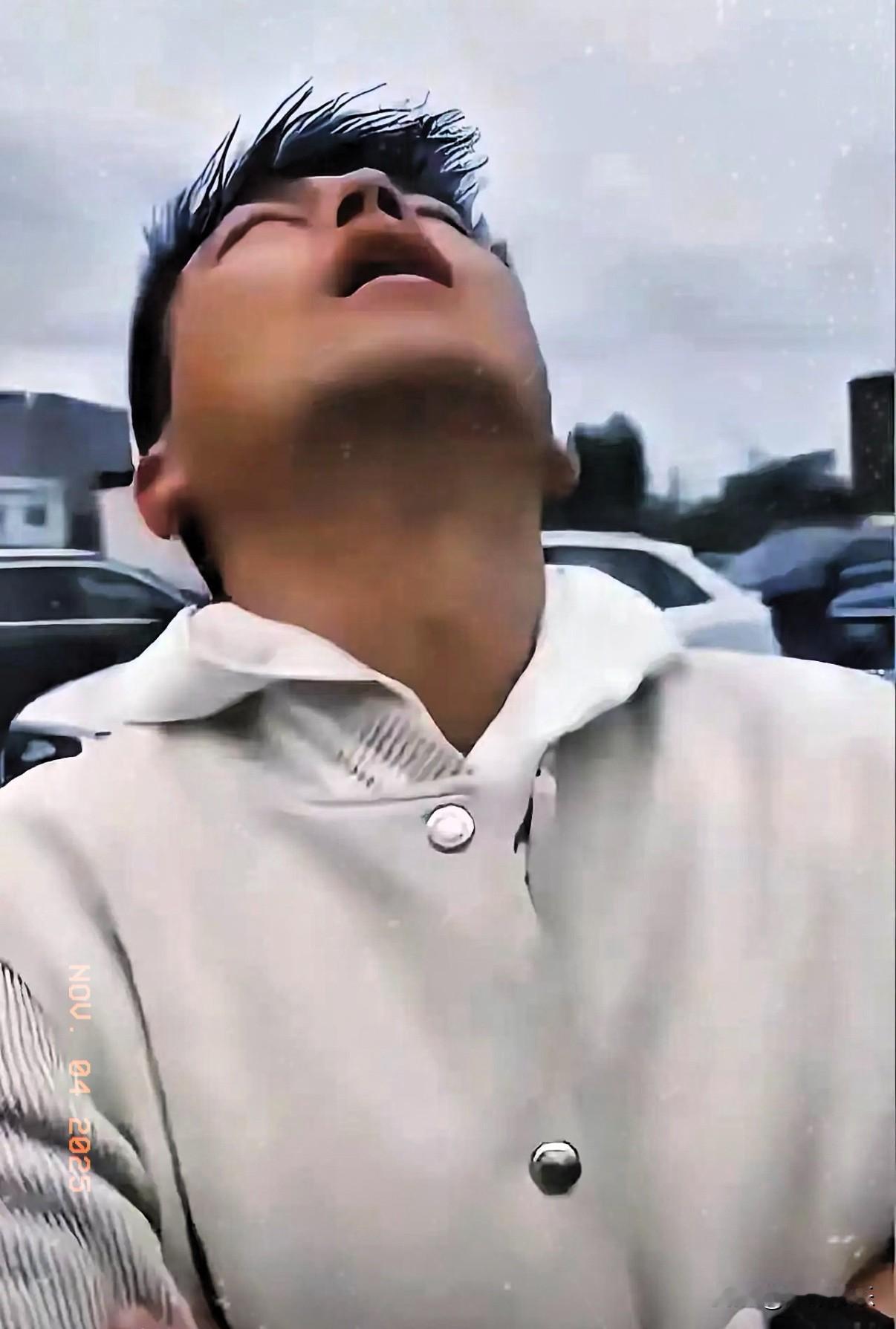 别拿“压抑”当出轨的遮羞布

有人看他仰天长叹的照片还替他抱屈，
说他做上门女婿