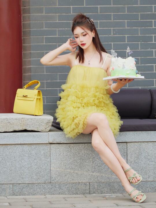 一抹明黄，邂逅夏日轻盈💃