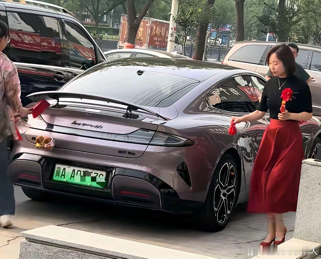 这是啥群体呀？简直笑喷了。 ​​​