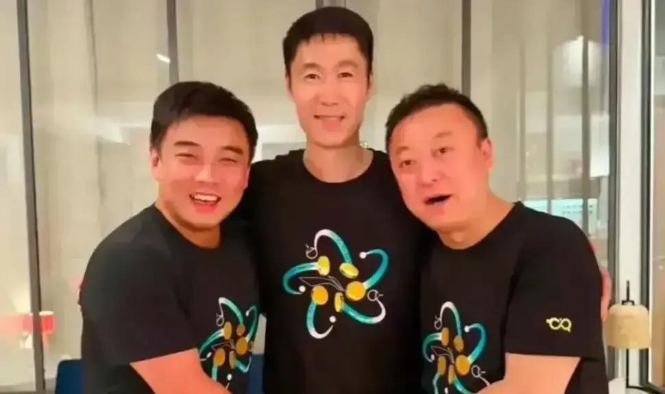 从球员到教练再到乒协主席，二王一马的辉煌还在续写。
 
他们当年统治乒坛十几年，