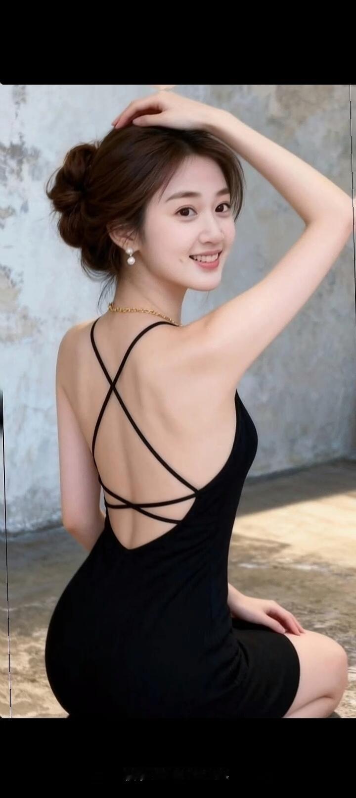 优雅黑裙，气质满满，微笑迷人！🌹✨