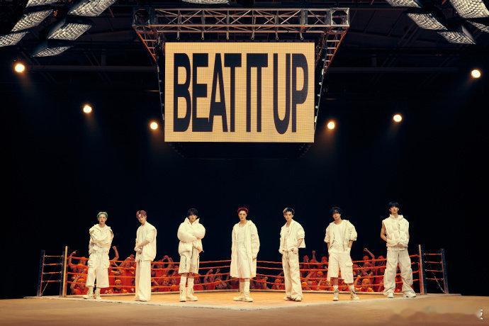 NCT全员战损，这造型谁看了不迷糊啊！11月17日下午五点锁定《Beat It 