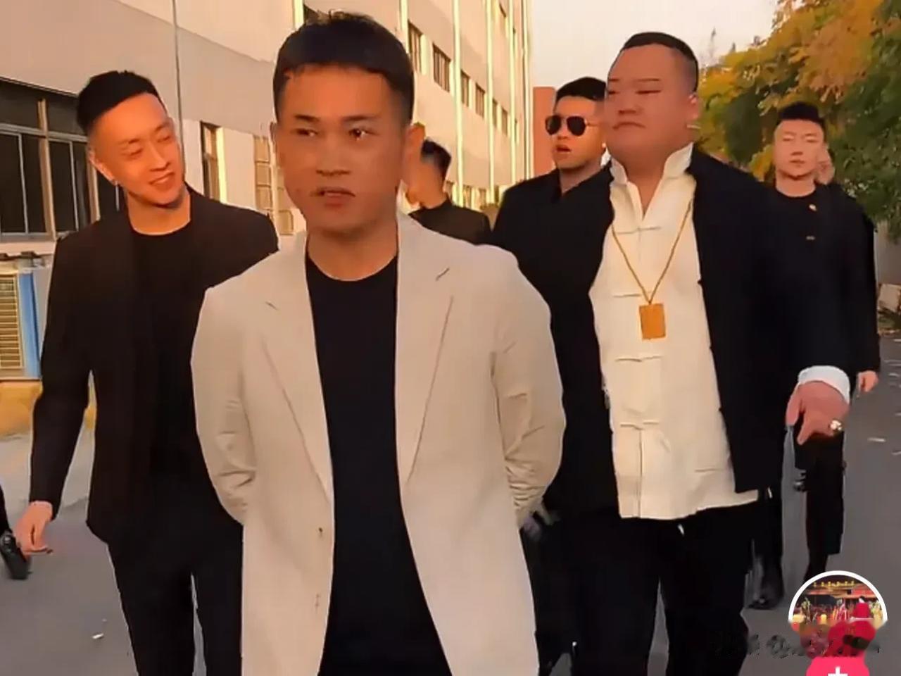 吴迪想买布加迪，梦想不能拿金钱去衡量，但是文静不让，因为还没有到挥金如土的地步 