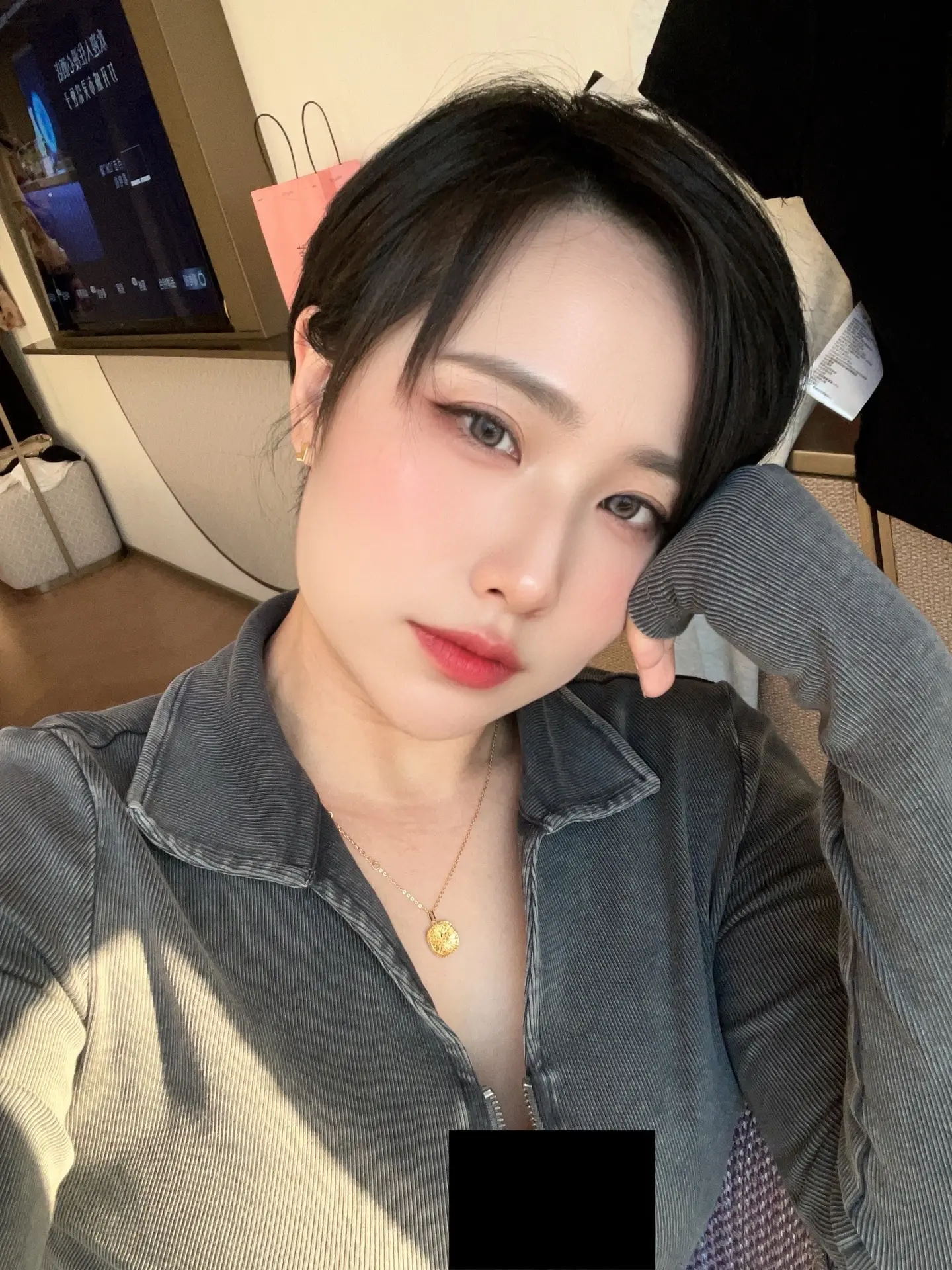 微胖女人 短发女生