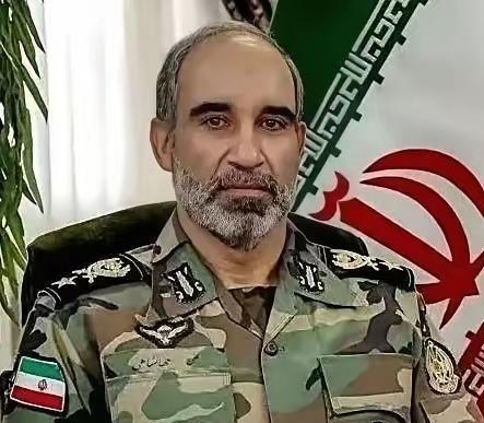 4月18日，伊朗陆军司令贾汉沙希直接放出一枚重磅消息：美军之所以接受停火，根本不