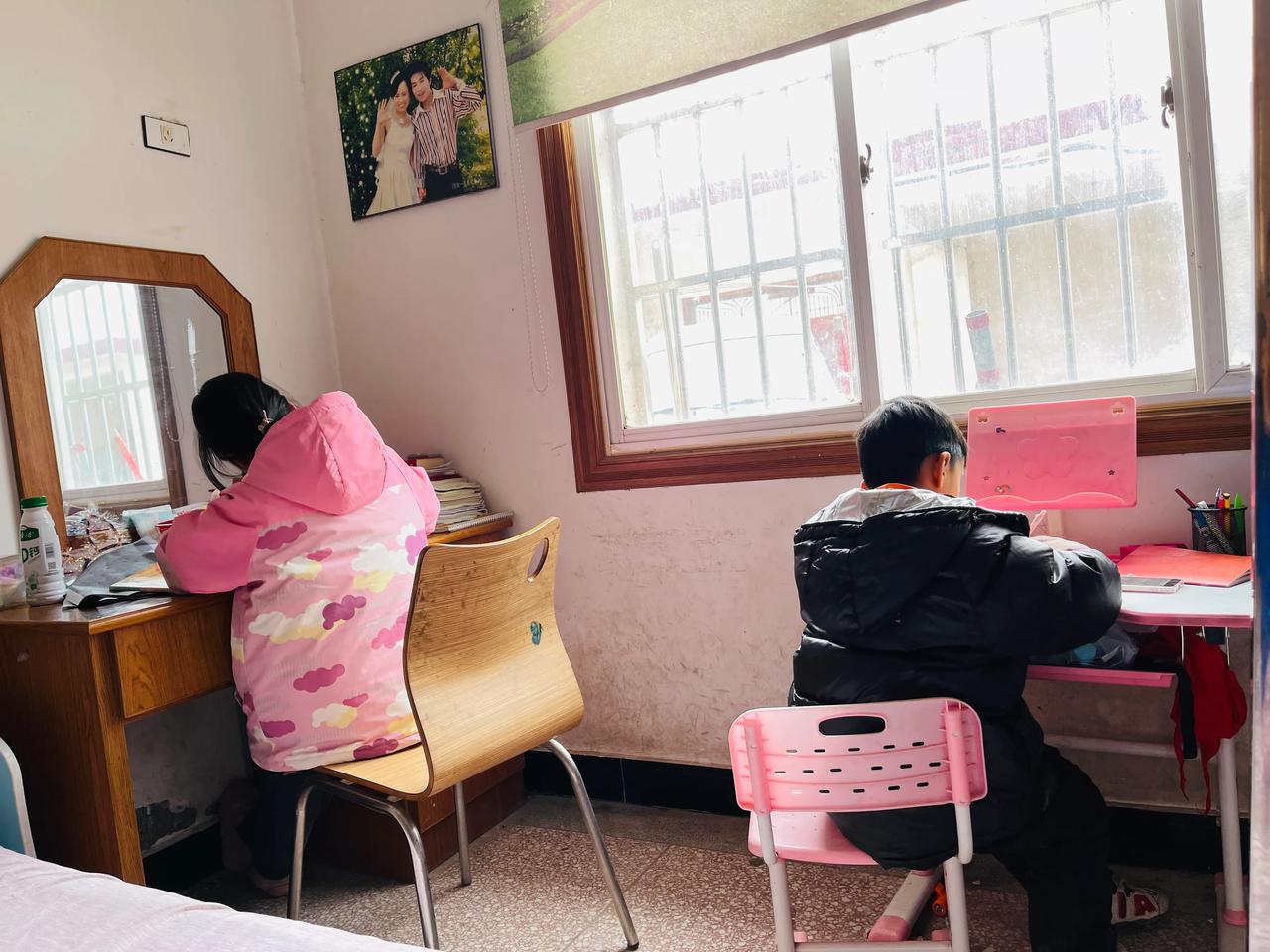 今天是不是都在奋笔疾书[灵光一闪]