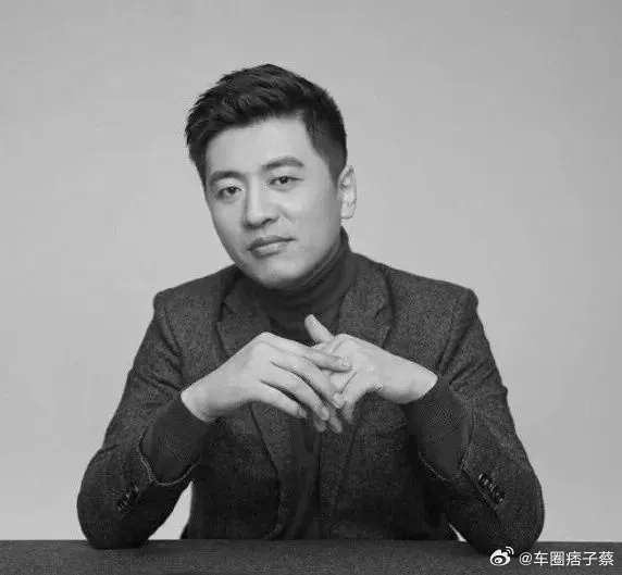 张雪峰去世张雪峰系心源性猝死这一代的中年人太拼了，有幸在2前年听过一场张雪峰老师