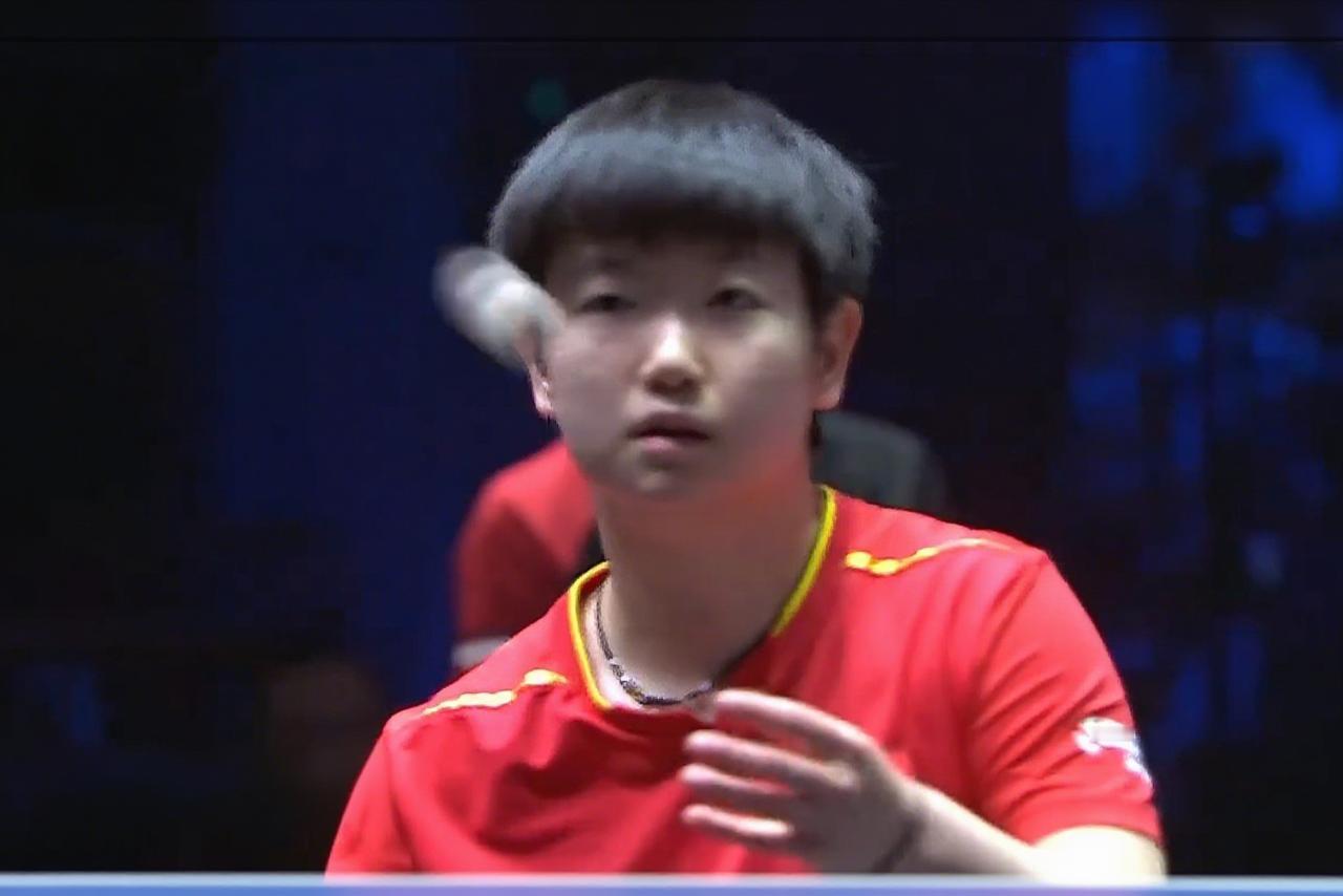 速胜！孙颖莎4：1战胜伊藤美诚，率先闯入四强，静待半决赛对手。

孙颖莎一上来就