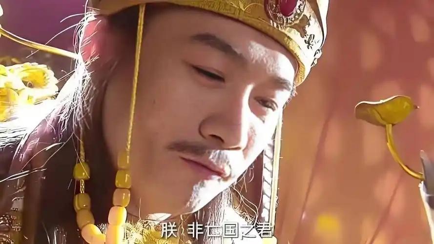 8000精兵日夜驰援，崇祯给的见面礼是每人半两白银，还不够买一斤粮食。

164