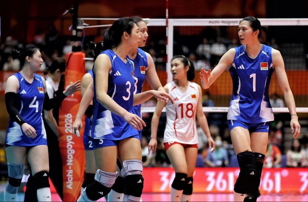 中国女排连续13届进决赛 从23-25到15-6，中国女排3-2逆转泰国，连续1