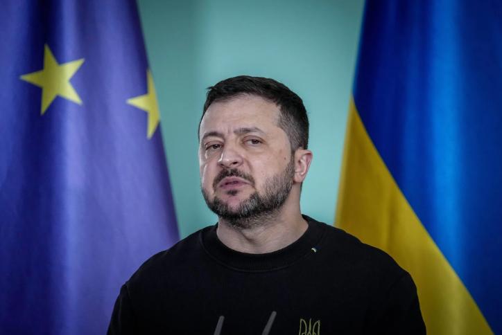 在格陵兰岛问题上沉默多日的乌克兰总统泽连斯基出人意料地发表声明，捍卫格陵兰岛免受