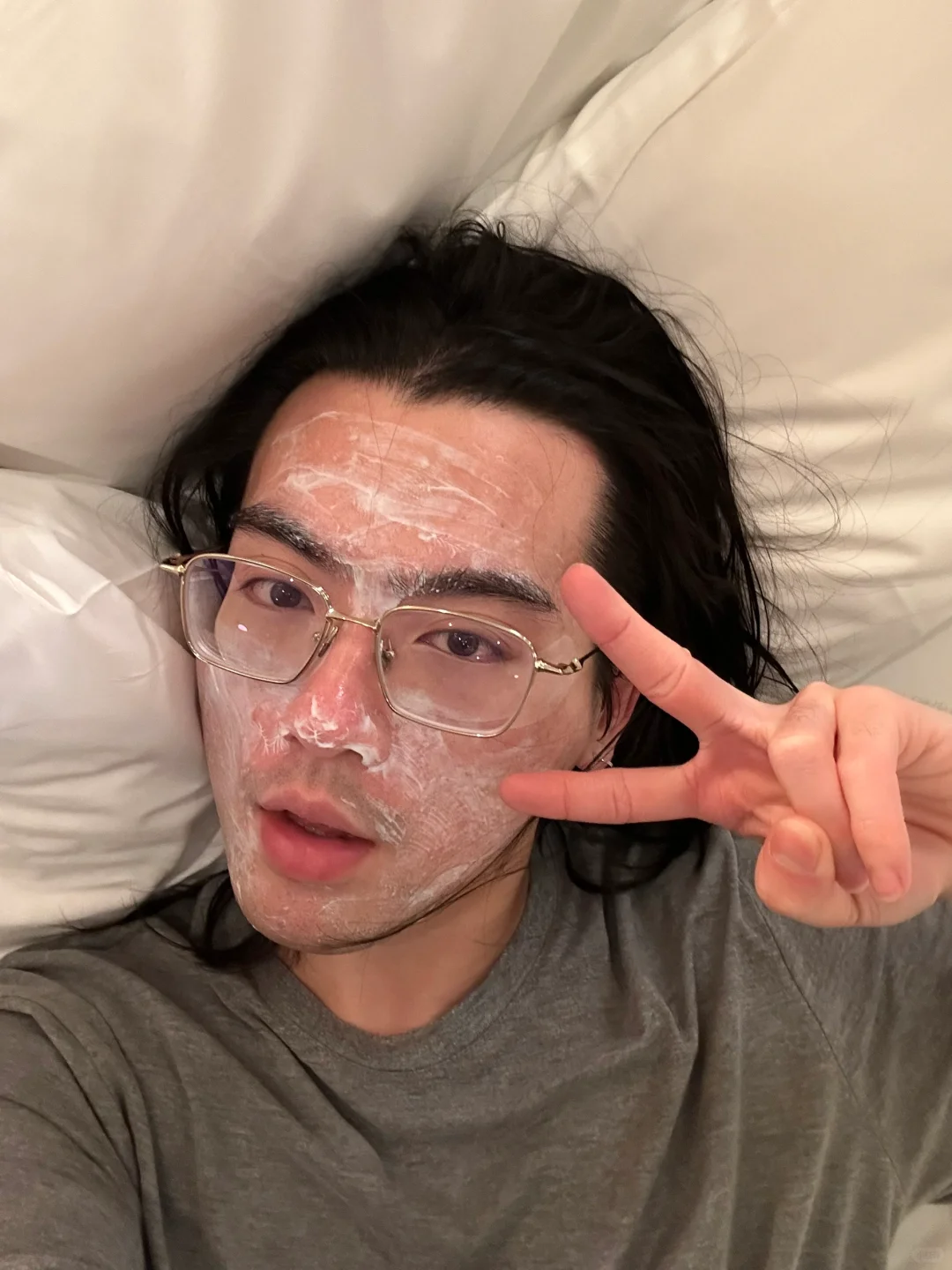 有人在布达佩斯吗？明晚一起吃饭？